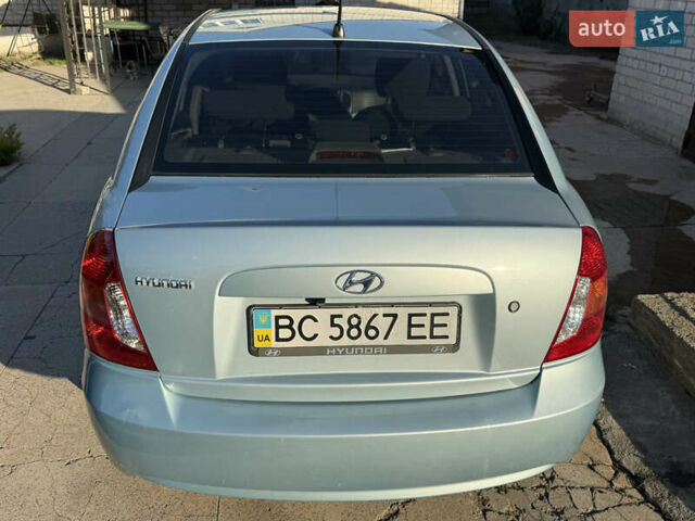 Синій Хендай Акцент, об'ємом двигуна 1.4 л та пробігом 302 тис. км за 4750 $, фото 4 на Automoto.ua