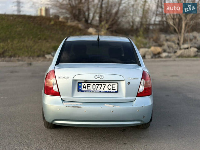 Синий Хендай Акцент, объемом двигателя 1.4 л и пробегом 315 тыс. км за 3599 $, фото 1 на Automoto.ua