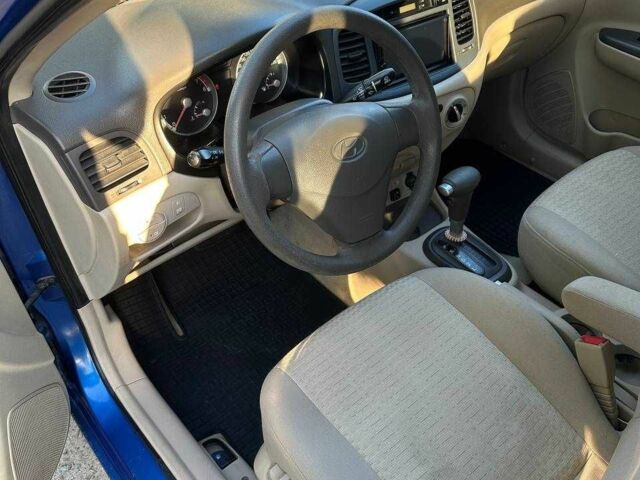 Синий Хендай Акцент, объемом двигателя 1.4 л и пробегом 193 тыс. км за 4500 $, фото 6 на Automoto.ua