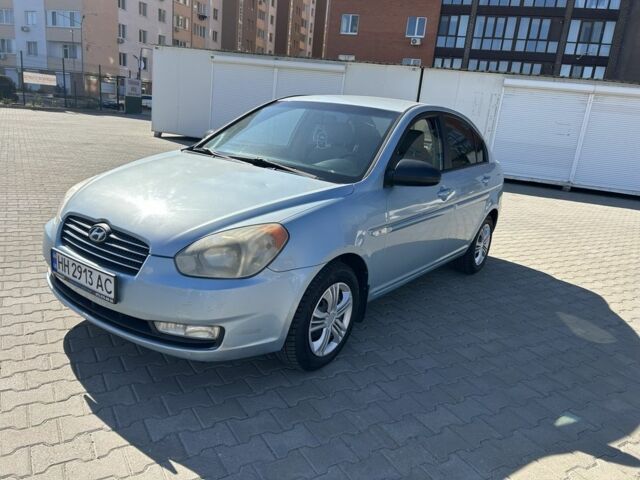 Синий Хендай Акцент, объемом двигателя 1.6 л и пробегом 205 тыс. км за 4700 $, фото 3 на Automoto.ua