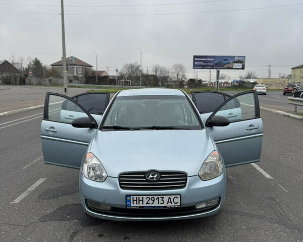 Синій Хендай Акцент, об'ємом двигуна 1.6 л та пробігом 182 тис. км за 4790 $, фото 21 на Automoto.ua