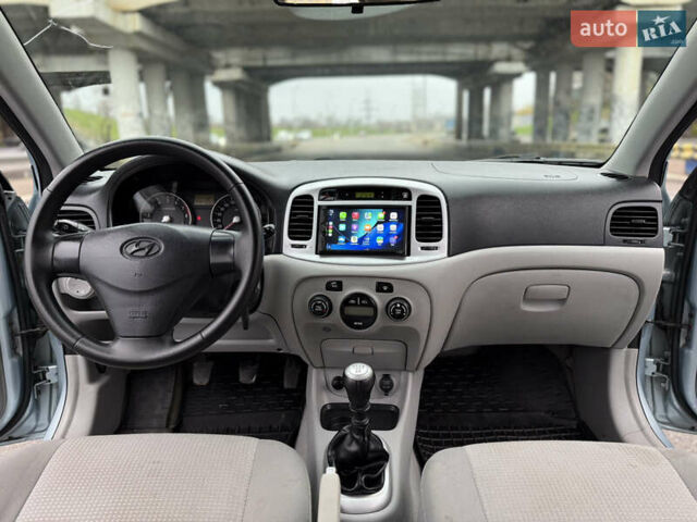 Синій Хендай Акцент, об'ємом двигуна 1.6 л та пробігом 182 тис. км за 4790 $, фото 53 на Automoto.ua