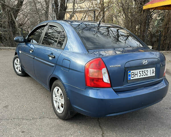 Синій Хендай Акцент, об'ємом двигуна 1.4 л та пробігом 210 тис. км за 4200 $, фото 1 на Automoto.ua