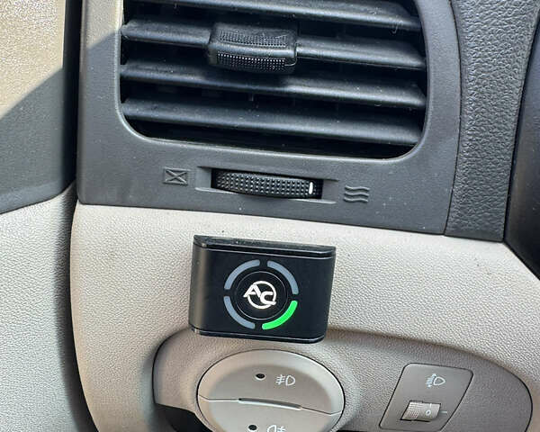 Синий Хендай Акцент, объемом двигателя 1.6 л и пробегом 335 тыс. км за 4000 $, фото 10 на Automoto.ua