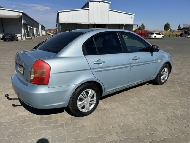 Синий Хендай Акцент, объемом двигателя 1.6 л и пробегом 205 тыс. км за 4700 $, фото 1 на Automoto.ua