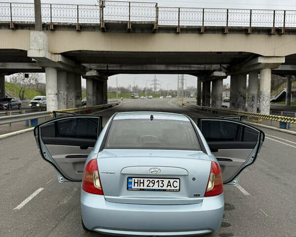 Синій Хендай Акцент, об'ємом двигуна 1.6 л та пробігом 182 тис. км за 4790 $, фото 32 на Automoto.ua