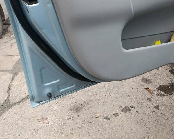 Синий Хендай Акцент, объемом двигателя 1.4 л и пробегом 173 тыс. км за 4600 $, фото 6 на Automoto.ua