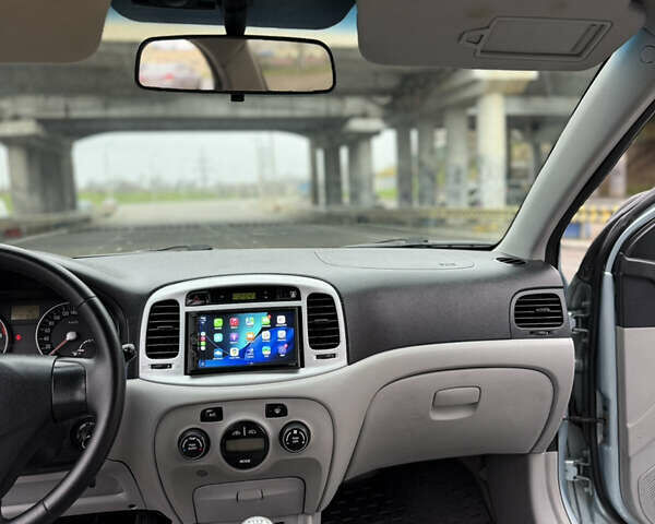 Синій Хендай Акцент, об'ємом двигуна 1.6 л та пробігом 182 тис. км за 4790 $, фото 55 на Automoto.ua