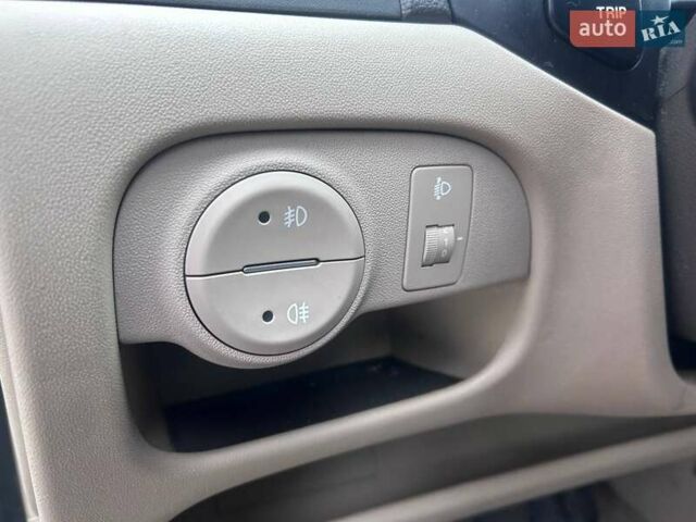 Синій Хендай Акцент, об'ємом двигуна 1.4 л та пробігом 206 тис. км за 4990 $, фото 15 на Automoto.ua