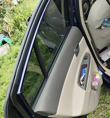 Синий Хендай Акцент, объемом двигателя 1.6 л и пробегом 133 тыс. км за 5500 $, фото 34 на Automoto.ua