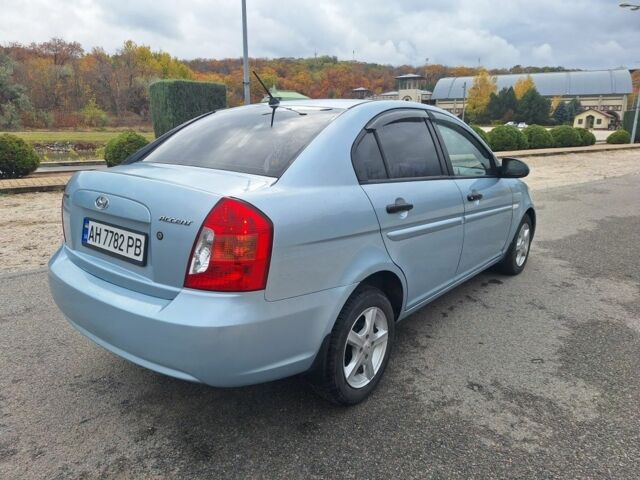 Синій Хендай Акцент, об'ємом двигуна 1.4 л та пробігом 123 тис. км за 4200 $, фото 2 на Automoto.ua