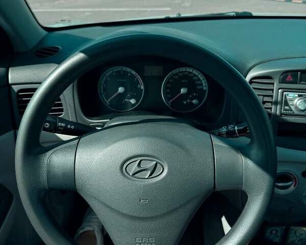 Синій Хендай Акцент, об'ємом двигуна 1.4 л та пробігом 82 тис. км за 6000 $, фото 24 на Automoto.ua