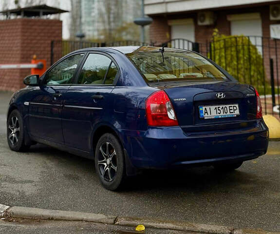 Синий Хендай Акцент, объемом двигателя 1.4 л и пробегом 171 тыс. км за 5499 $, фото 3 на Automoto.ua