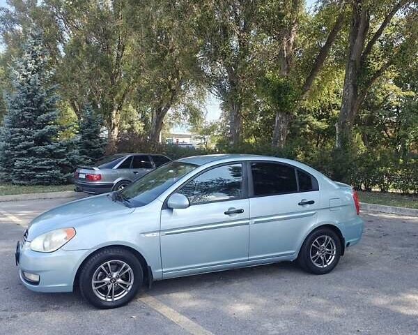 Синий Хендай Акцент, объемом двигателя 1.4 л и пробегом 189 тыс. км за 3800 $, фото 10 на Automoto.ua