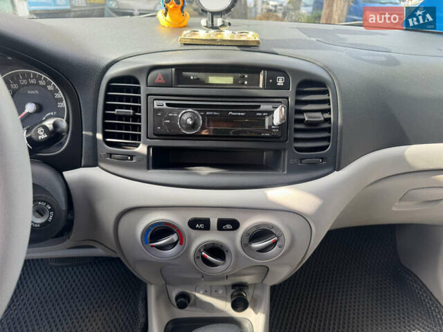 Синій Хендай Акцент, об'ємом двигуна 1.4 л та пробігом 56 тис. км за 7700 $, фото 19 на Automoto.ua