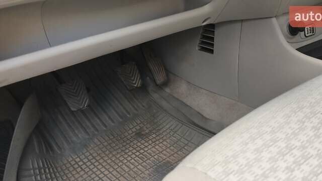 Синій Хендай Акцент, об'ємом двигуна 1.4 л та пробігом 230 тис. км за 3800 $, фото 9 на Automoto.ua