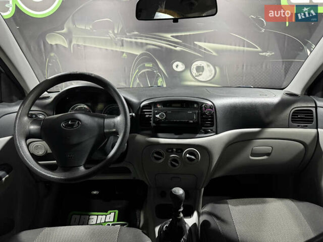 Синий Хендай Акцент, объемом двигателя 1.49 л и пробегом 181 тыс. км за 4999 $, фото 23 на Automoto.ua