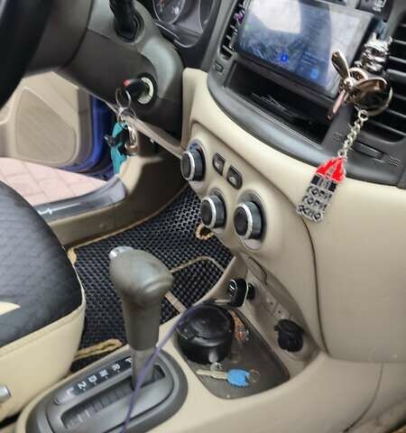 Синий Хендай Акцент, объемом двигателя 1.4 л и пробегом 210 тыс. км за 4000 $, фото 7 на Automoto.ua