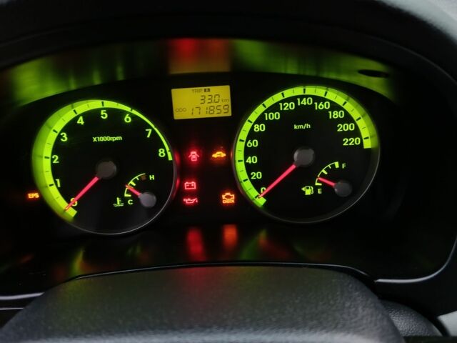 Синий Хендай Акцент, объемом двигателя 1.4 л и пробегом 171 тыс. км за 4350 $, фото 5 на Automoto.ua