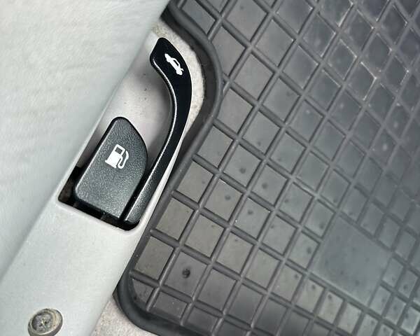 Синій Хендай Акцент, об'ємом двигуна 1.4 л та пробігом 201 тис. км за 5999 $, фото 93 на Automoto.ua