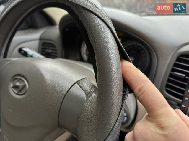 Синий Хендай Акцент, объемом двигателя 1.4 л и пробегом 132 тыс. км за 5900 $, фото 64 на Automoto.ua