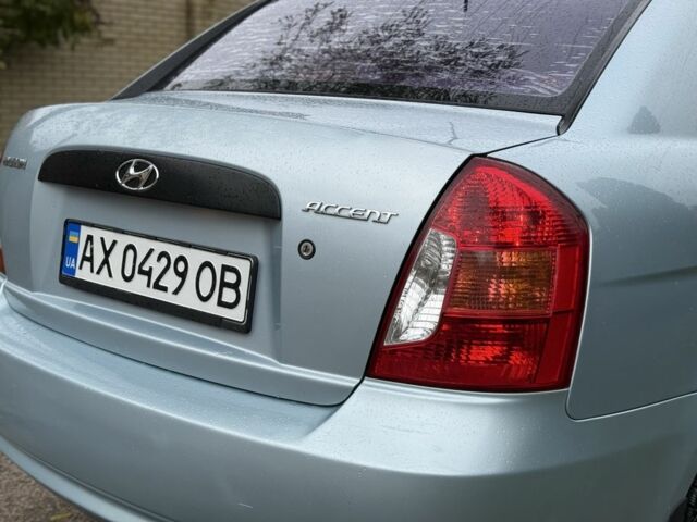 Синій Хендай Акцент, об'ємом двигуна 1.4 л та пробігом 227 тис. км за 3800 $, фото 7 на Automoto.ua