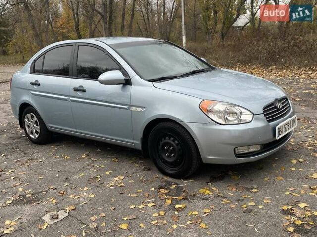 Синий Хендай Акцент, объемом двигателя 1.4 л и пробегом 212 тыс. км за 4500 $, фото 2 на Automoto.ua