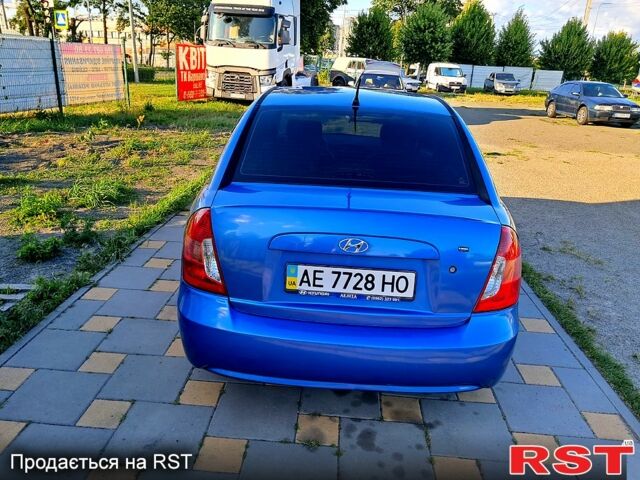 Синій Хендай Акцент, об'ємом двигуна 1.4 л та пробігом 200 тис. км за 4000 $, фото 7 на Automoto.ua