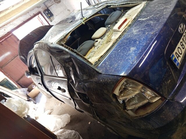 Синий Хендай Акцент, объемом двигателя 1.5 л и пробегом 170 тыс. км за 2500 $, фото 6 на Automoto.ua