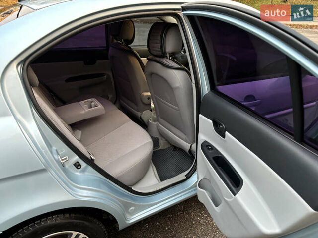 Синій Хендай Акцент, об'ємом двигуна 1.6 л та пробігом 181 тис. км за 5700 $, фото 10 на Automoto.ua