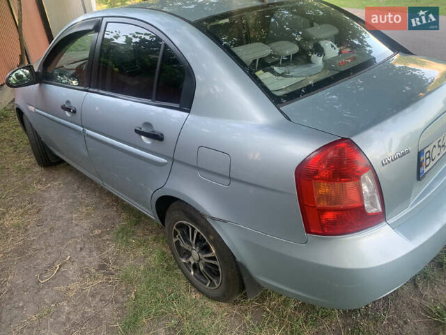 Синий Хендай Акцент, объемом двигателя 1.49 л и пробегом 199 тыс. км за 5250 $, фото 6 на Automoto.ua