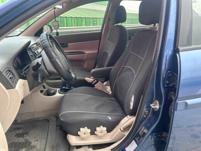 Синій Хендай Акцент, об'ємом двигуна 1.4 л та пробігом 206 тис. км за 4990 $, фото 10 на Automoto.ua