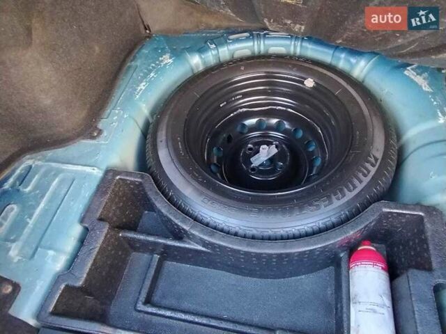 Синий Хендай Акцент, объемом двигателя 1.4 л и пробегом 110 тыс. км за 5400 $, фото 8 на Automoto.ua
