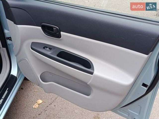 Синий Хендай Акцент, объемом двигателя 1.4 л и пробегом 100 тыс. км за 5300 $, фото 11 на Automoto.ua