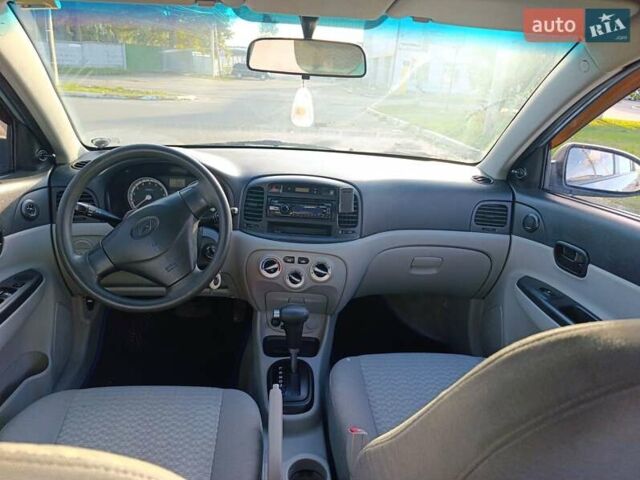 Синій Хендай Акцент, об'ємом двигуна 1.4 л та пробігом 215 тис. км за 4700 $, фото 8 на Automoto.ua