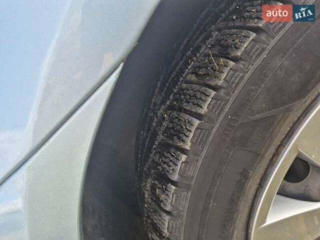 Хендай Акцент 2010 в Ивано-Франковске на Automoto.ua Синий Хендай Акцент, объемом двигателя 1.4 л и пробегом 88 тыс. км за 5750 $, фото 27 на Automoto.ua