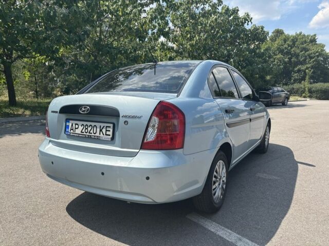 Синий Хендай Акцент, объемом двигателя 1.4 л и пробегом 211 тыс. км за 4999 $, фото 6 на Automoto.ua