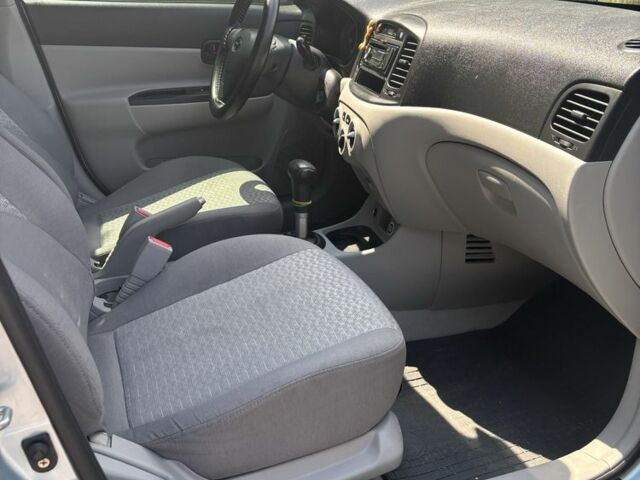 Синий Хендай Акцент, объемом двигателя 1.4 л и пробегом 211 тыс. км за 4999 $, фото 11 на Automoto.ua