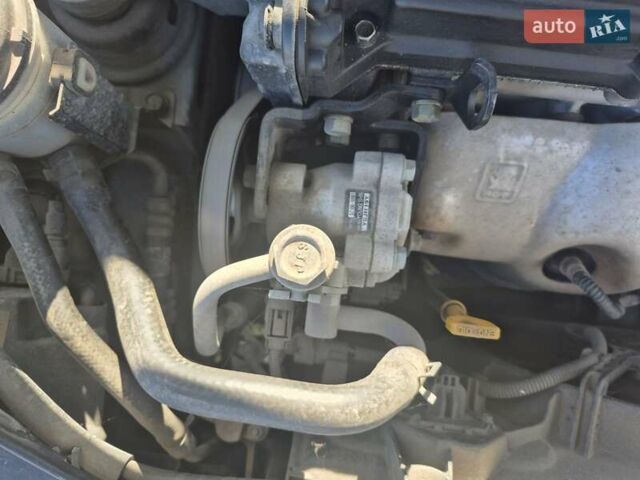 Хендай Акцент 2010 в Ивано-Франковске на Automoto.ua Синий Хендай Акцент, объемом двигателя 1.4 л и пробегом 88 тыс. км за 5750 $, фото 29 на Automoto.ua