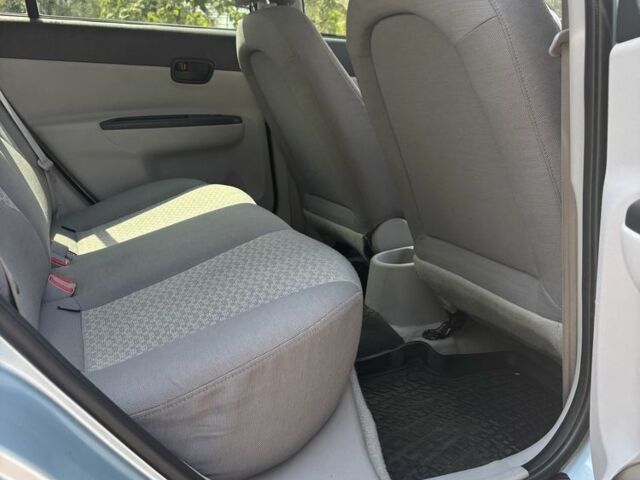 Синий Хендай Акцент, объемом двигателя 1.4 л и пробегом 211 тыс. км за 4999 $, фото 9 на Automoto.ua