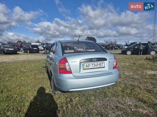 Хендай Акцент 2010 в Ивано-Франковске на Automoto.ua Синий Хендай Акцент, объемом двигателя 1.4 л и пробегом 88 тыс. км за 5750 $, фото 5 на Automoto.ua
