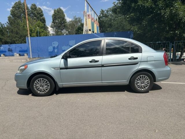 Синий Хендай Акцент, объемом двигателя 1.4 л и пробегом 211 тыс. км за 4999 $, фото 4 на Automoto.ua