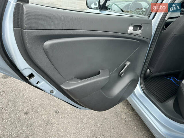 Синій Хендай Акцент, об'ємом двигуна 1.4 л та пробігом 47 тис. км за 7400 $, фото 51 на Automoto.ua