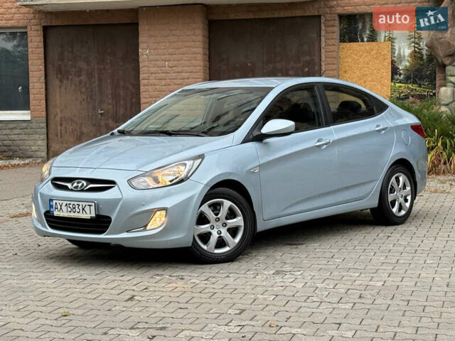 Синій Хендай Акцент, об'ємом двигуна 1.4 л та пробігом 49 тис. км за 8750 $, фото 2 на Automoto.ua