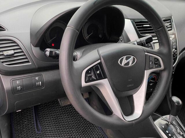 Синий Хендай Акцент, объемом двигателя 1.4 л и пробегом 196 тыс. км за 6990 $, фото 8 на Automoto.ua