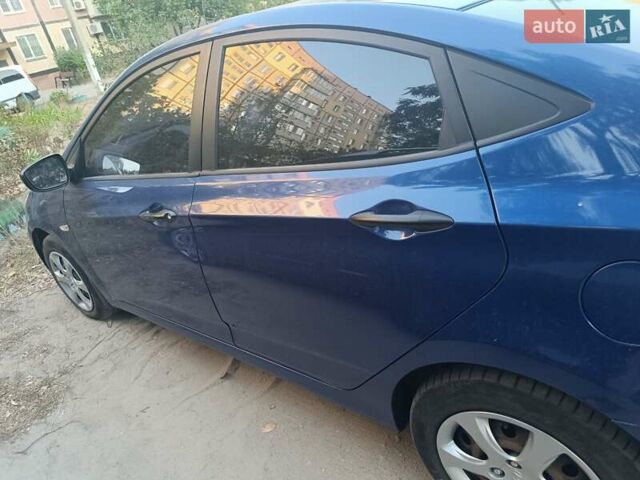 Синій Хендай Акцент, об'ємом двигуна 1.4 л та пробігом 107 тис. км за 6300 $, фото 12 на Automoto.ua
