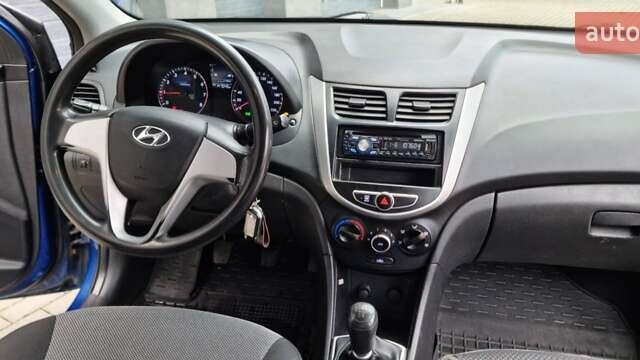 Синий Хендай Акцент, объемом двигателя 1.4 л и пробегом 147 тыс. км за 6500 $, фото 9 на Automoto.ua