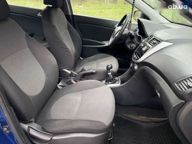 Синий Хендай Акцент, объемом двигателя 1.4 л и пробегом 160 тыс. км за 5700 $, фото 17 на Automoto.ua