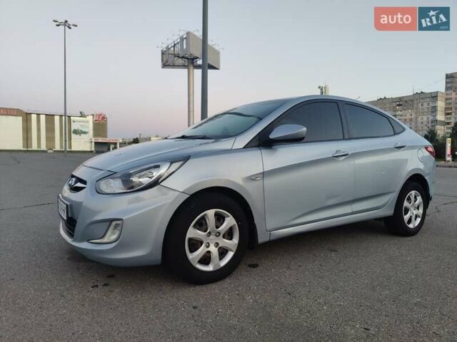 Синий Хендай Акцент, объемом двигателя 1.6 л и пробегом 209 тыс. км за 6500 $, фото 8 на Automoto.ua