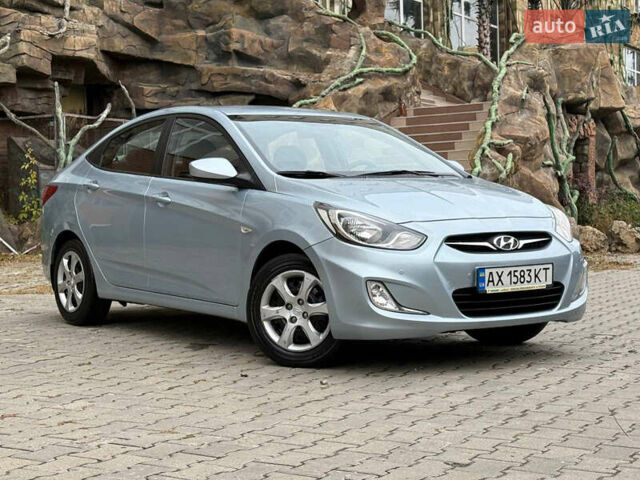Синій Хендай Акцент, об'ємом двигуна 1.4 л та пробігом 49 тис. км за 8750 $, фото 10 на Automoto.ua